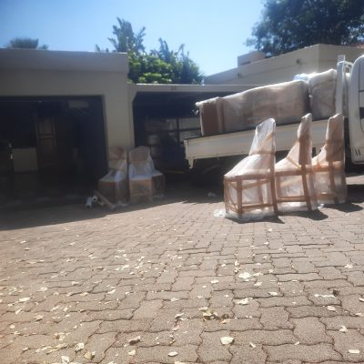 furniture-deliveries-2